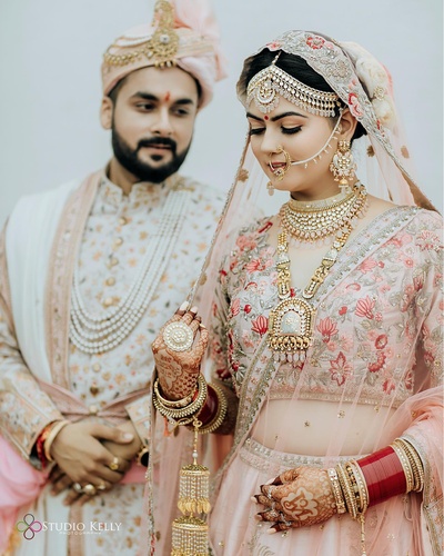 Men’s Suit, Bridal Lehenga & Men’s Sherwani on Rent –