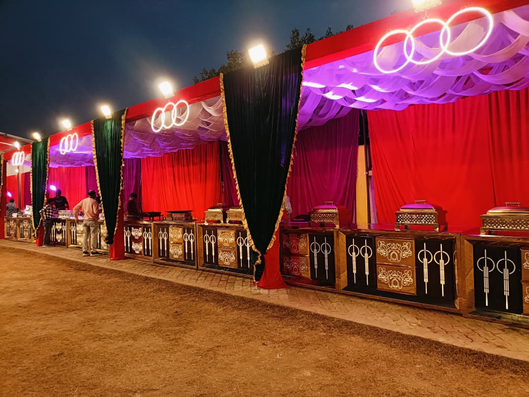 Luxury Wedding & Event Catering Setup